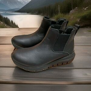 KURU Flex Astra Women's Black Ankle Boots Size 8 Orthopedic Shoes